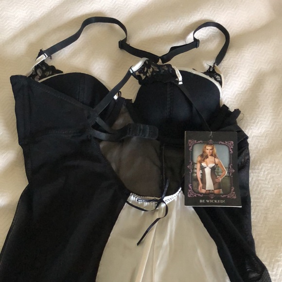 Be Wicked! I piece satin and mesh cami. - Picture 3 of 11